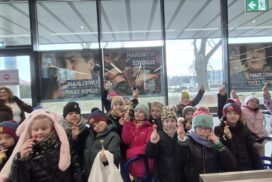 Pierwszoklasiści włączają się z akcją pomocy Rodakom na Kresach