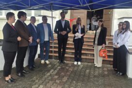 W Zdzieszowicach uruchomiono nowy ogólnodostępny defibrylator AED